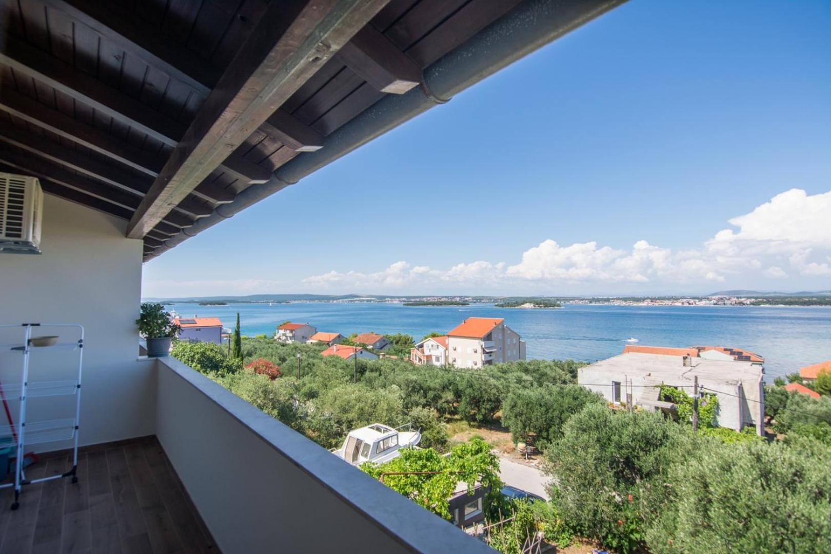 Amazing Sea View - Insel Pasman Tkon
